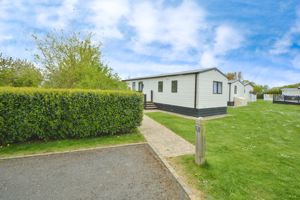 Detached holiday home- click for photo gallery